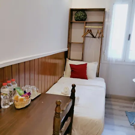 Πανσιόν Barcelona Coronahostal Μπαδαλόνα