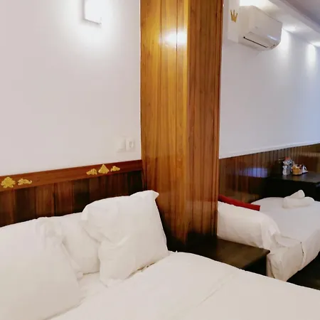 Πανσιόν Barcelona Coronahostal Μπαδαλόνα