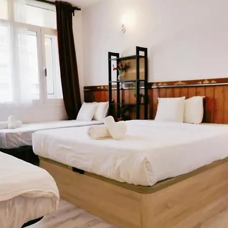 Barcelona Coronahostal Πανσιόν 4*