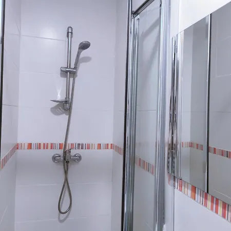 Barcelona Coronahostal Gasthof 4*